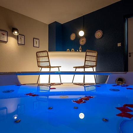 Cocon Relax - Jacuzzi - Cinema Apartment มงเบลียาร์ ภายนอก รูปภาพ