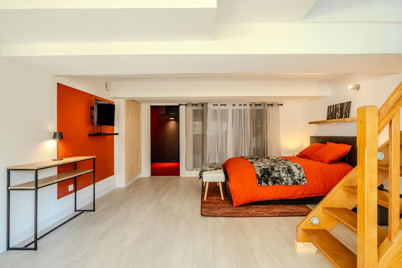 Cocon Relax - Jacuzzi - Cinema Apartment มงเบลียาร์ ภายนอก รูปภาพ