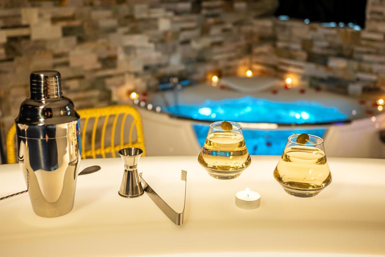 Cocon Relax - Jacuzzi - Cinema Apartment มงเบลียาร์ ภายนอก รูปภาพ