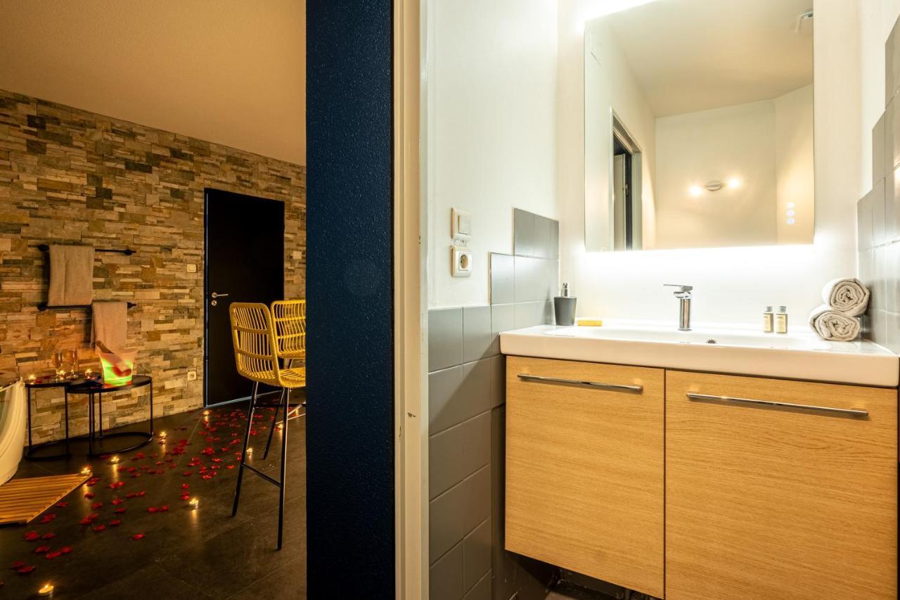 Cocon Relax - Jacuzzi - Cinema Apartment มงเบลียาร์ ภายนอก รูปภาพ