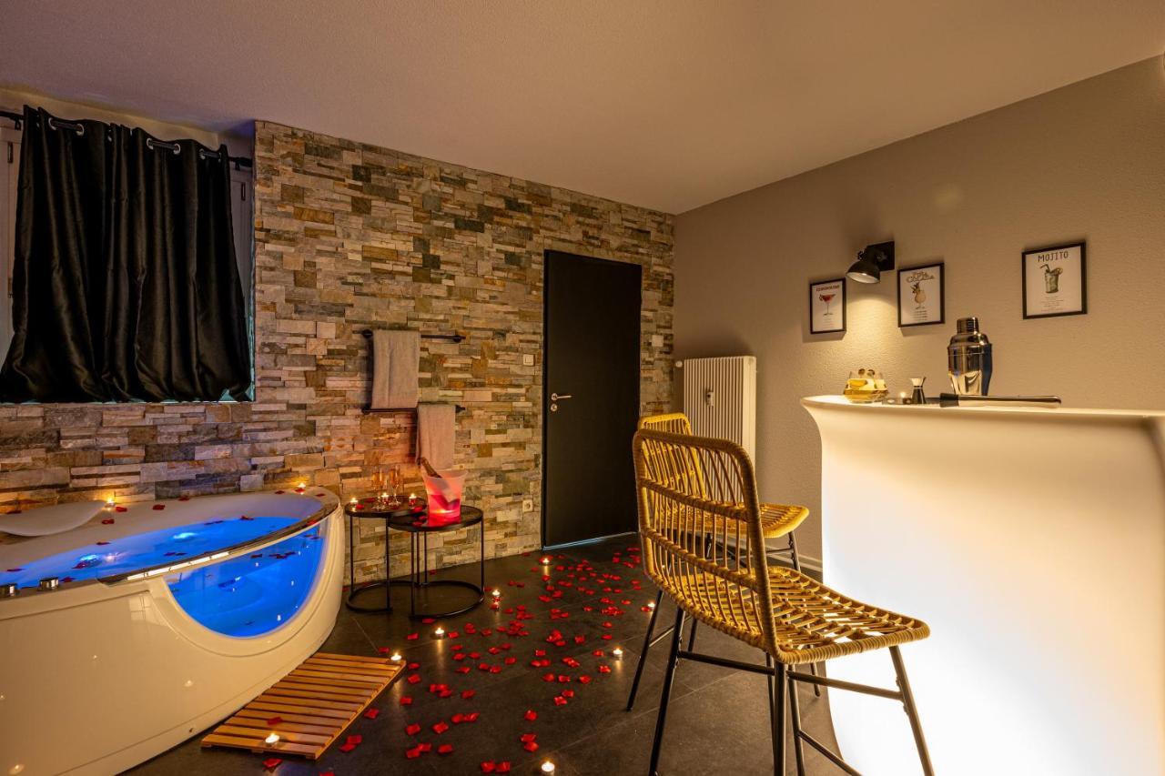 Cocon Relax - Jacuzzi - Cinema Apartment มงเบลียาร์ ภายนอก รูปภาพ